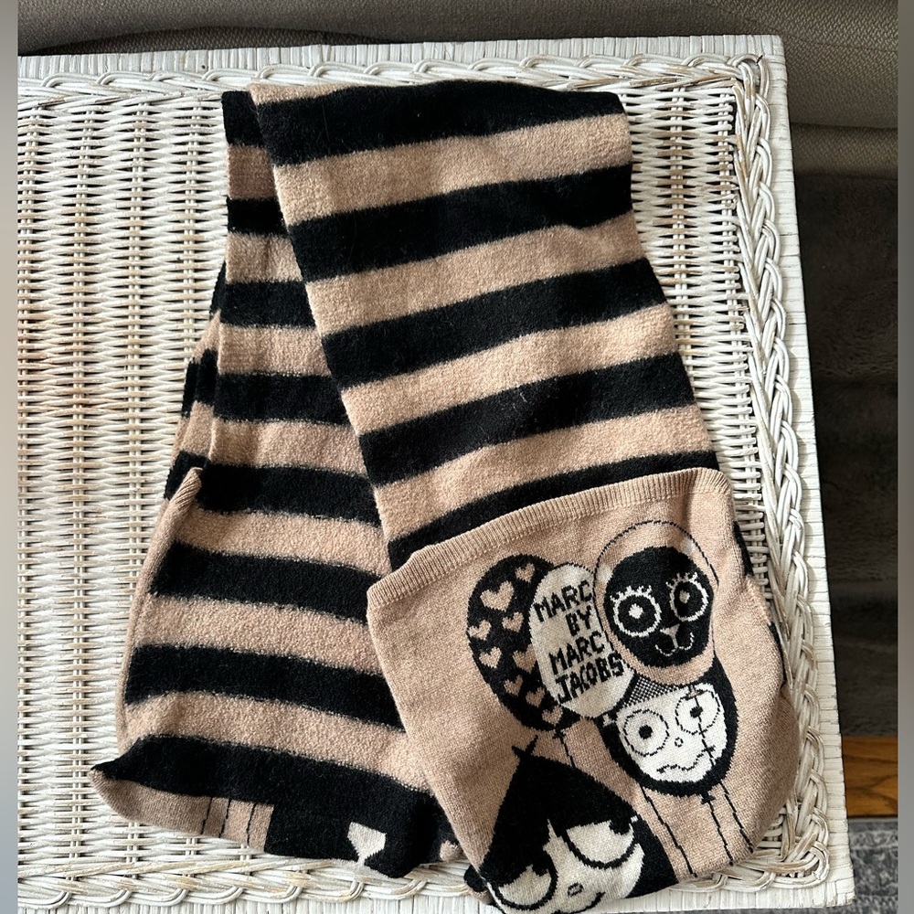 Marc Jacobs scarf